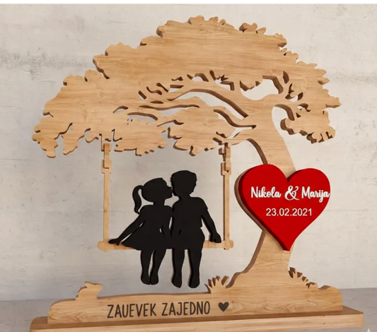 Personalizovana Drvena Dekoracija – Drvo Ljubavi sa Vašim Imenima
